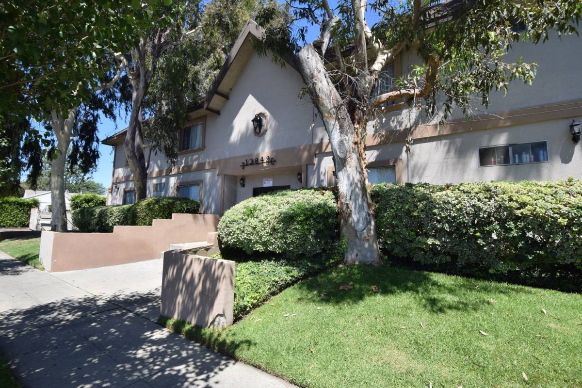 Apartment for rent at 13849 Chase St, Panorama City, CA 91402