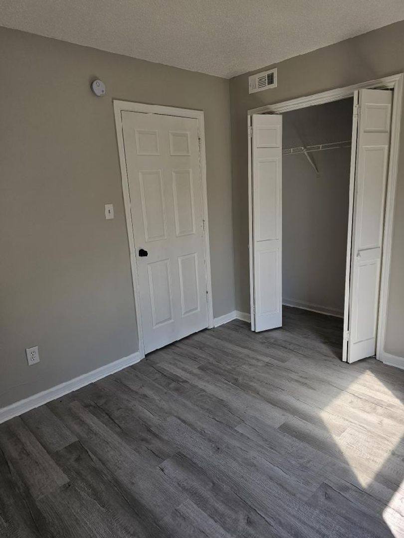 Apartment for rent at 195 Ellis St, Vonore, TN 37885