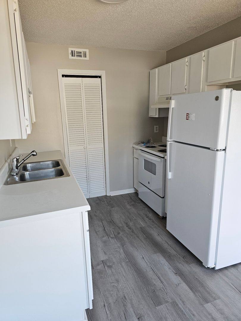 Apartment for rent at 195 Ellis St, Vonore, TN 37885
