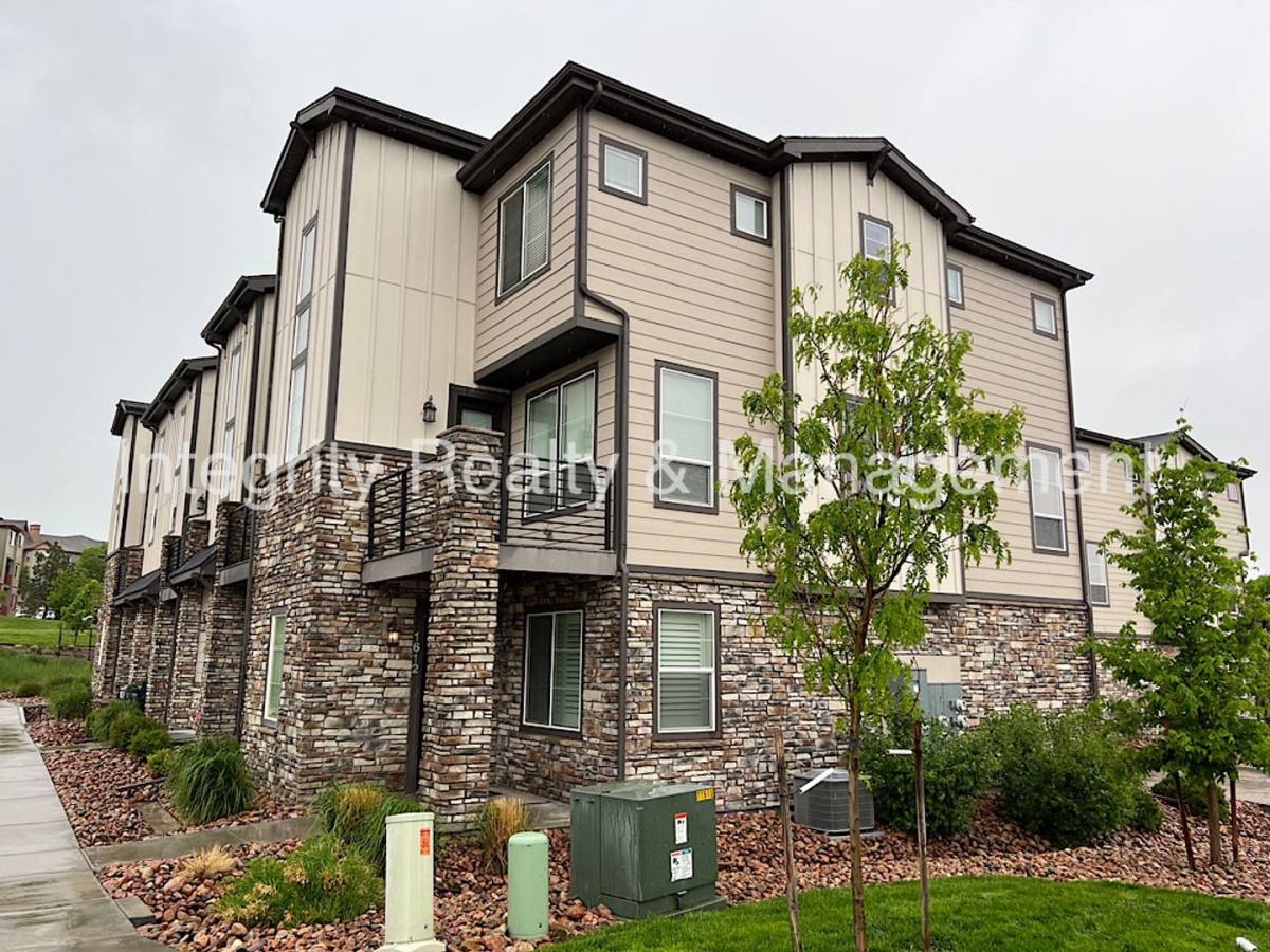 House for rent at 1612 Castle Creek Circle, Castle Rock, CO 80104