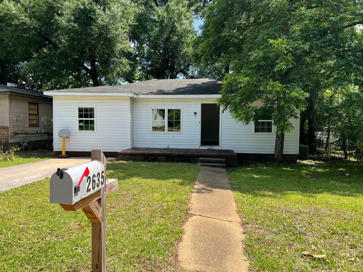 House for rent at 2635 20th St, Tuscaloosa, AL 35401
