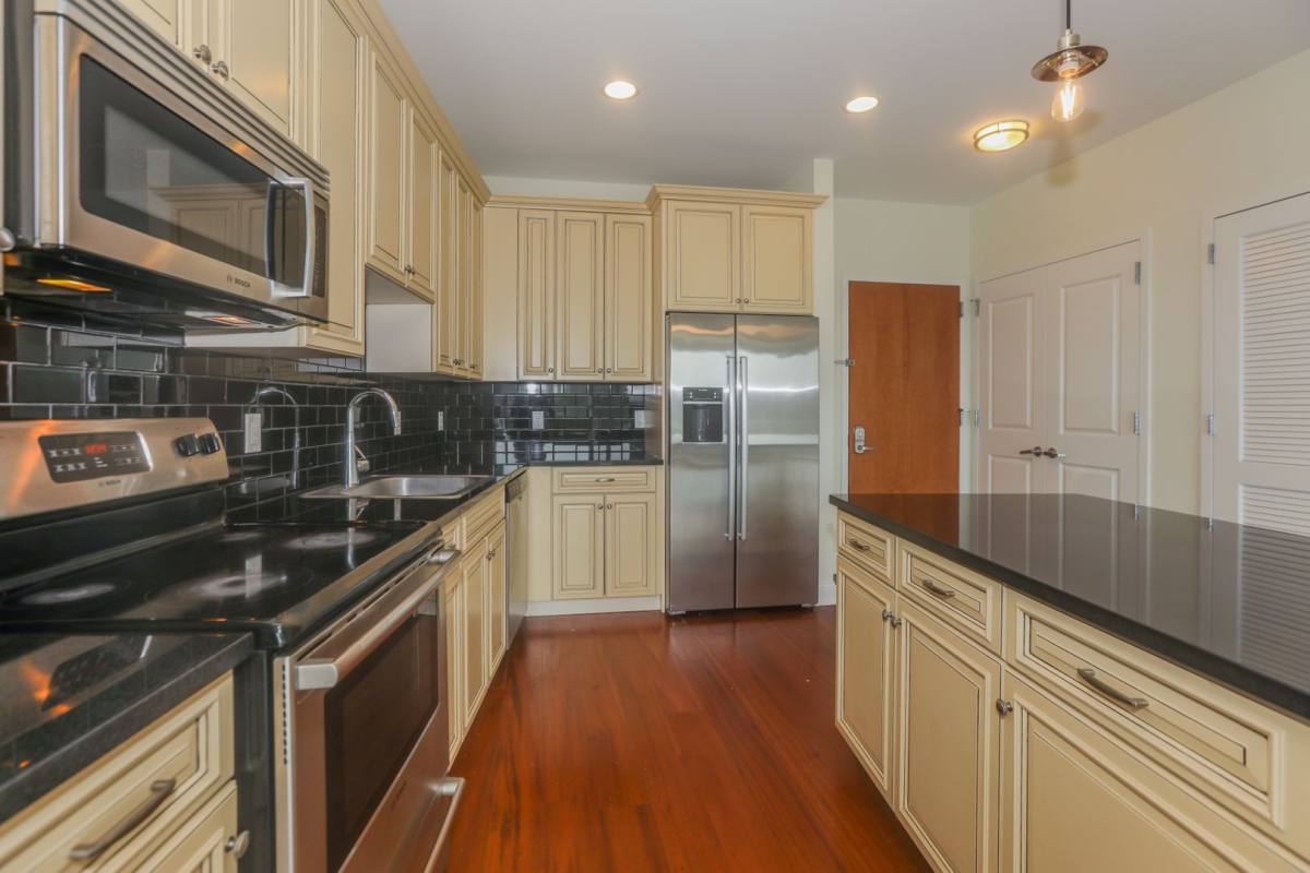 Apartment for rent at 360 Old River Rd, Edgewater, NJ 07020