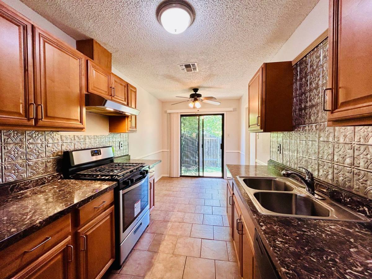 House for rent at 1709 Morning Quail Dr, Austin, TX 78758