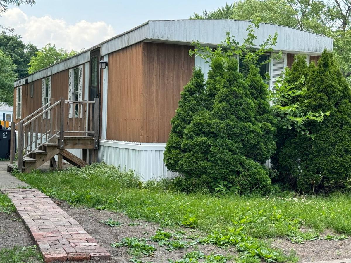 Townhouse for rent at 701 N Carico St, Tuscola, IL 61953