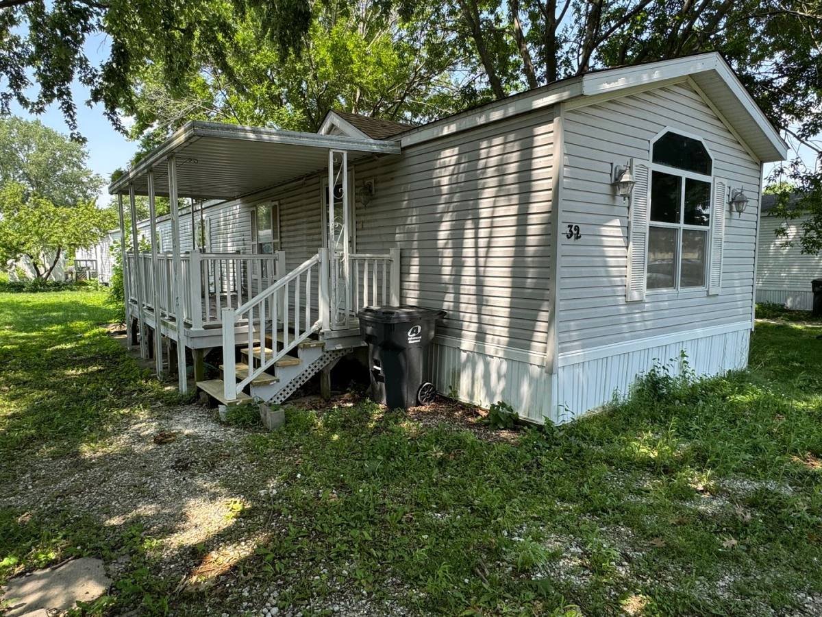 Townhouse for rent at 701 N Carico St, Tuscola, IL 61953