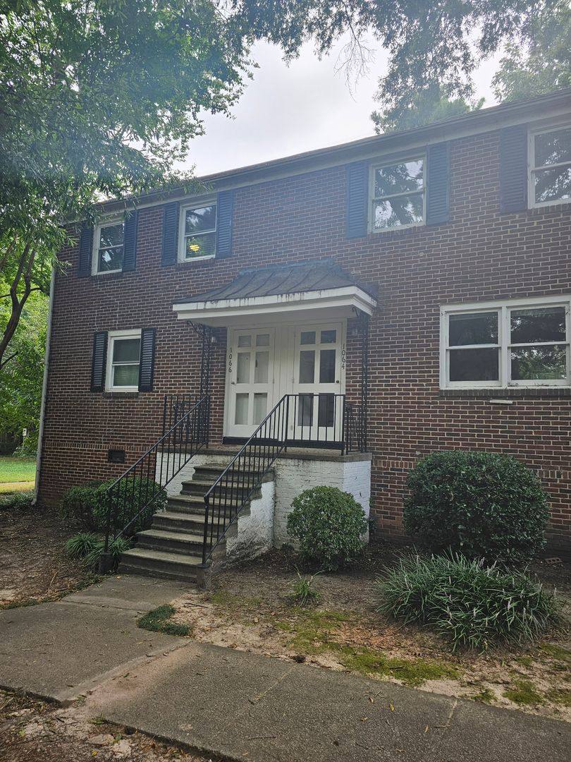Townhouse for rent at 1064 Nichols Dr, Raleigh, NC 27605
