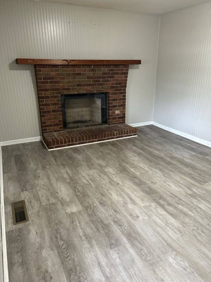House for rent at 5 Lake Place, Gainesville, GA 30501