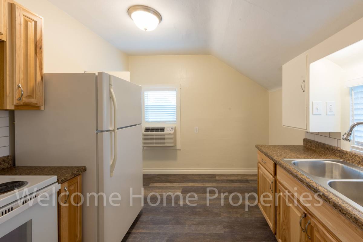 Apartment for rent at 309 SW 6th St, College Place, WA 99324