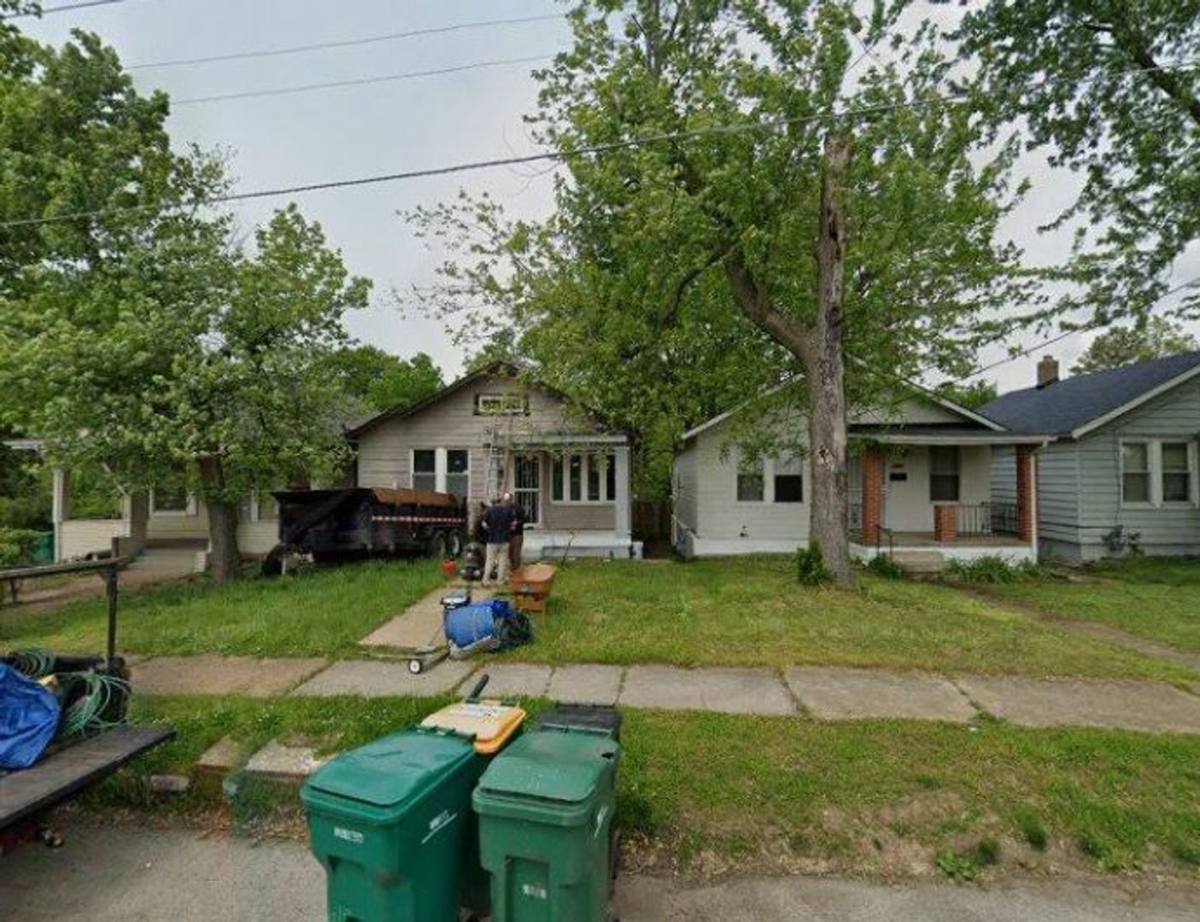 House for rent at 1243 Sutter Ave, Saint Louis, MO 63133