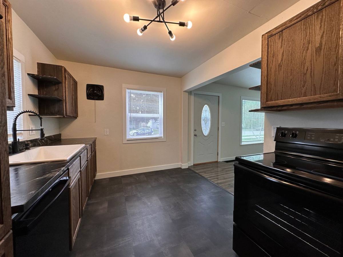 House for rent at 173 Robert St, Clintonville, WI 54929