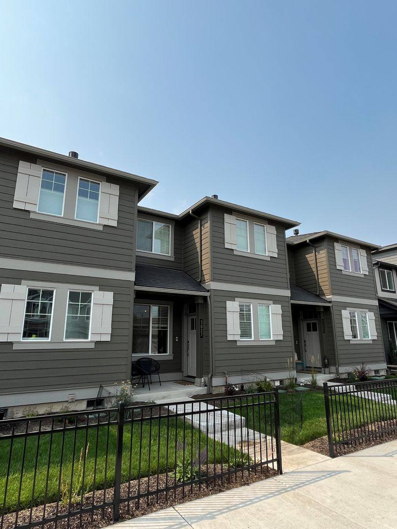 Townhouse for rent at 3027 NE Red Jasper Place, Bend, OR 97701