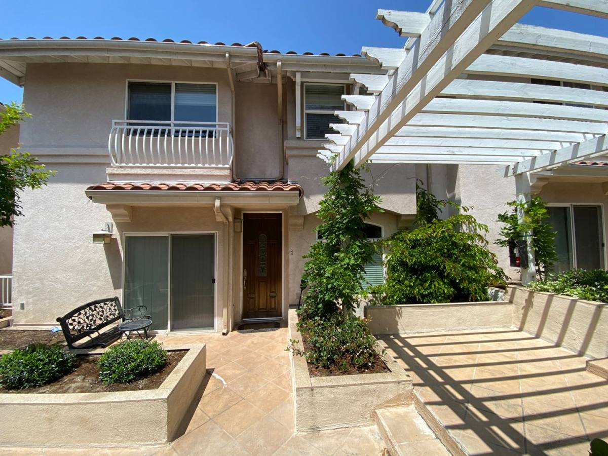 Condo for rent at 2418 Mohawk St, Pasadena, CA 91107