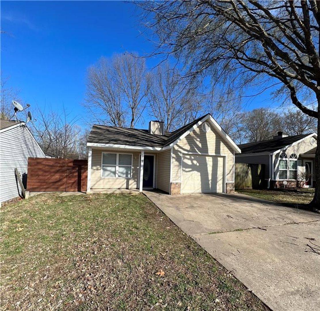 House for rent at 218 NW J St, Bentonville, AR 72712