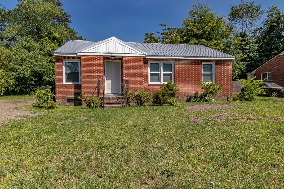 House for rent at 900 S Best St, Goldsboro, NC 27530