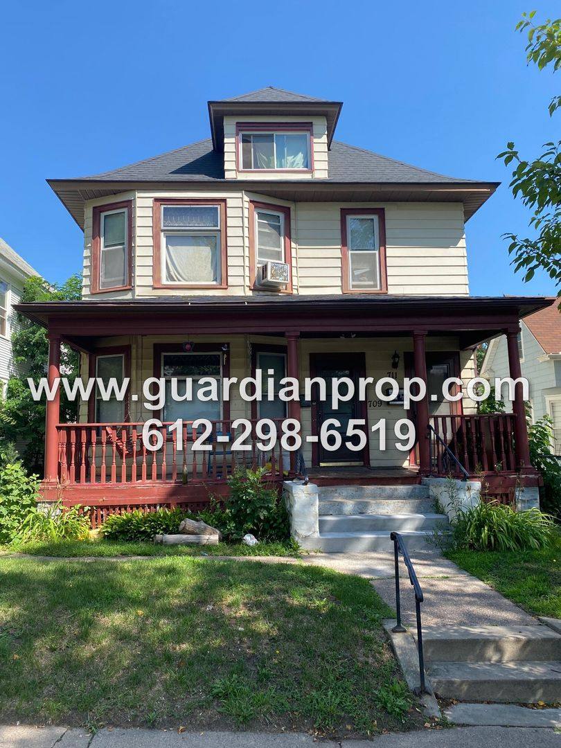 Apartment for rent at 709-711 Jessamine Ave E, Saint Paul, MN 55106
