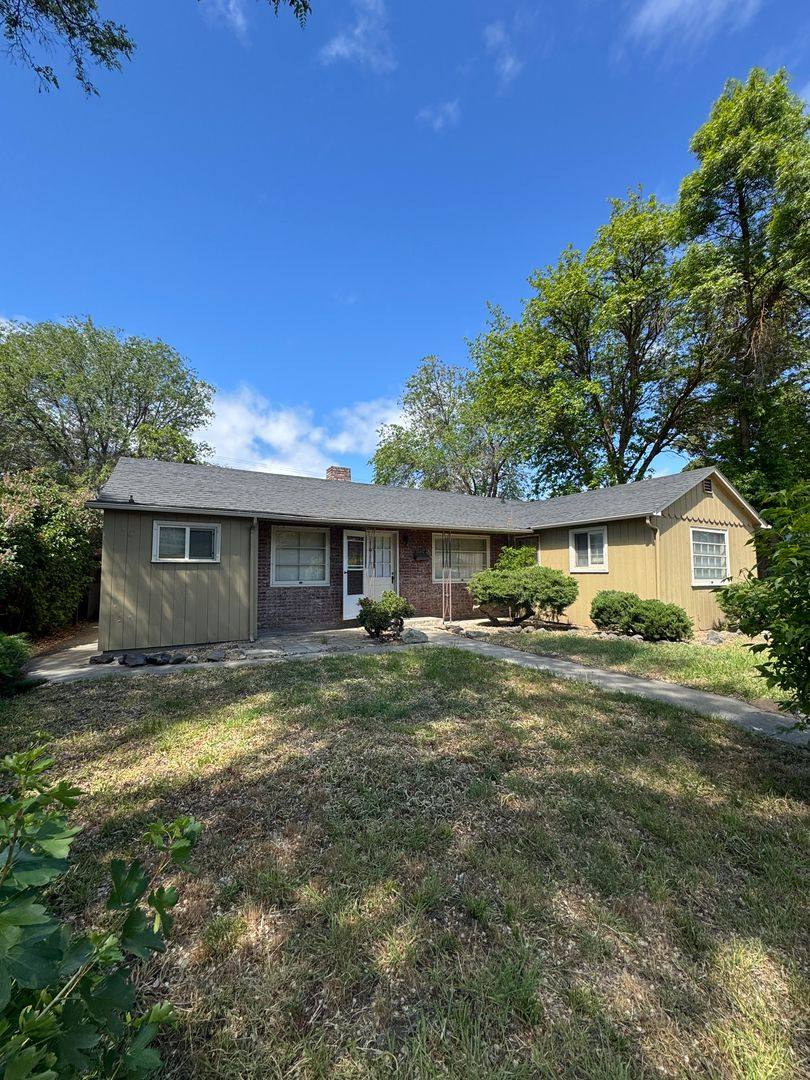 House for rent at 501 S Pine St, Ellensburg, WA 98926