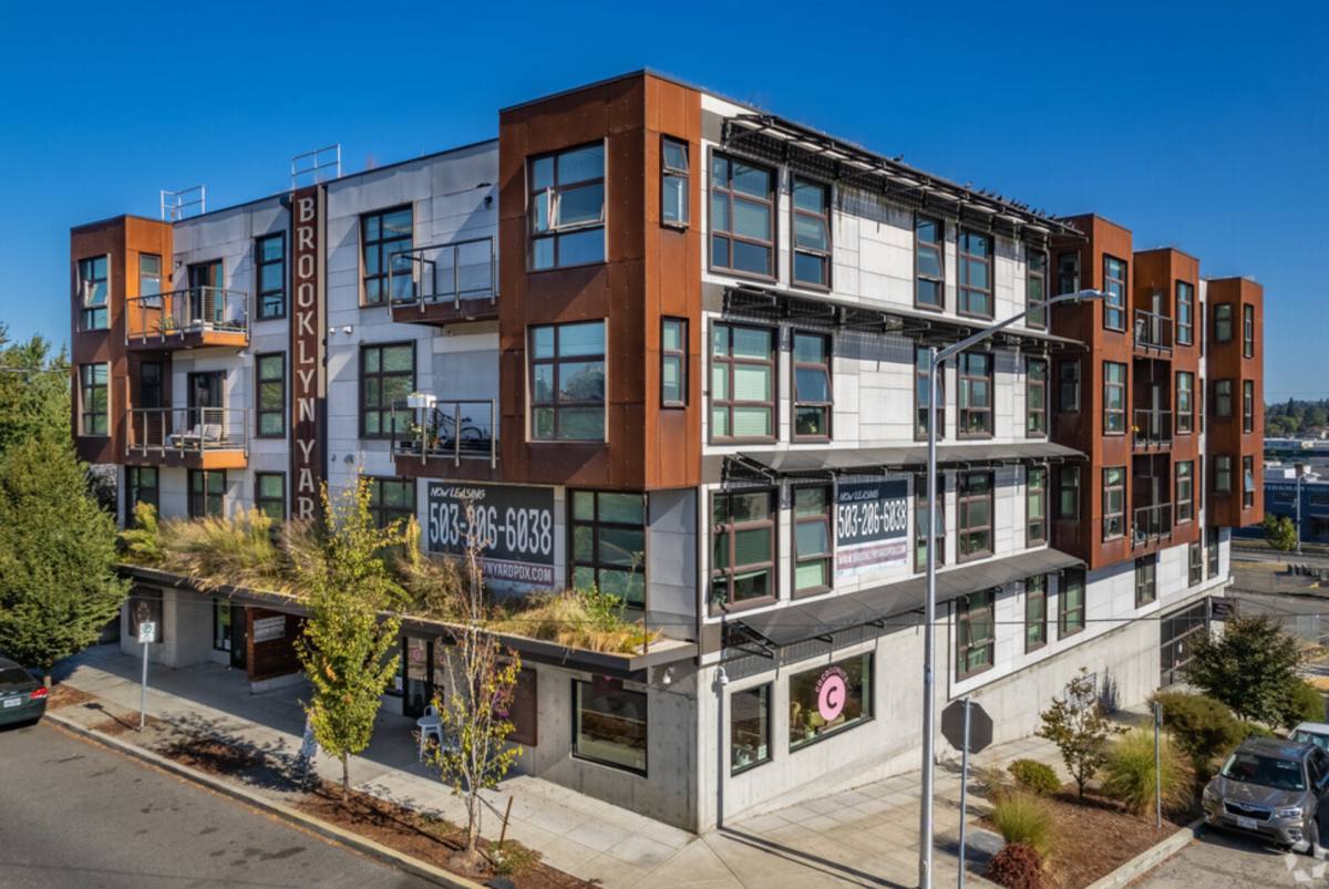 Apartment for rent at 4780 SE Milwaukie Ave, Portland, OR 97202