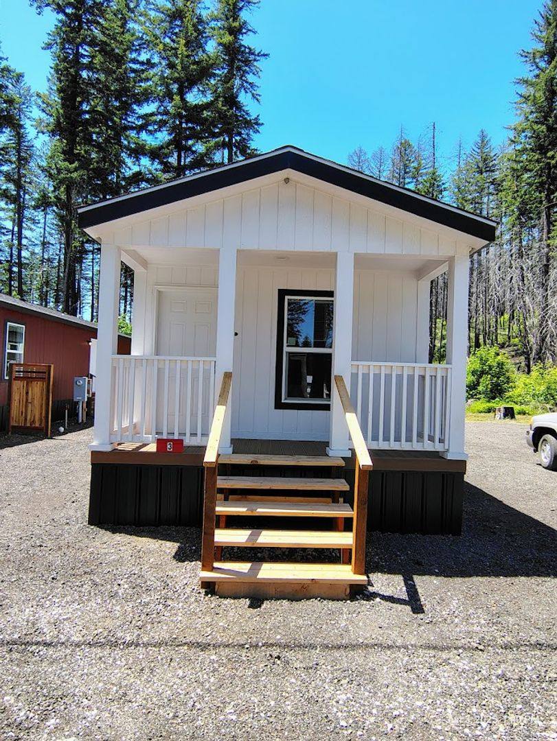 Apartment for rent at 32050 N Umpqua Highway, Idleyld Park, OR 97447