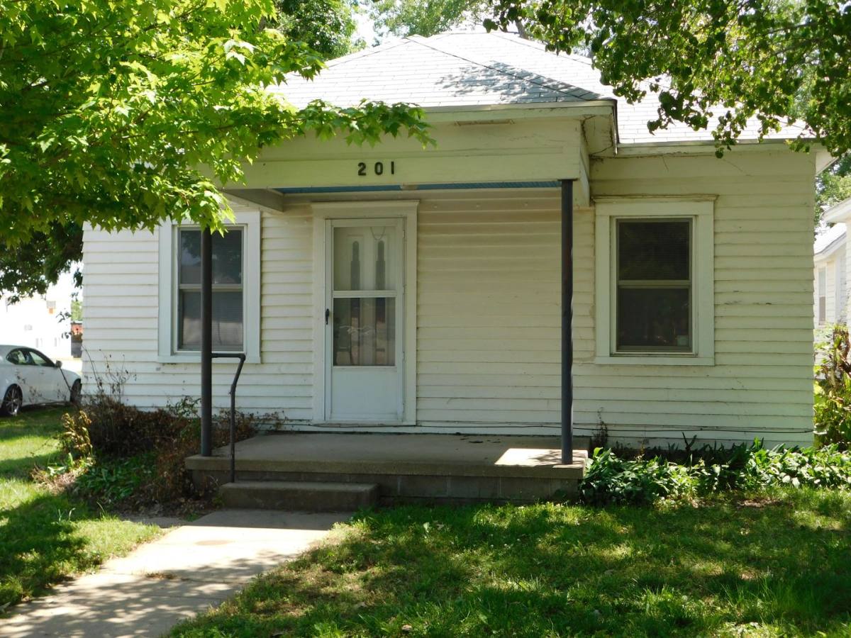 House for rent at 201 W Olive, El Dorado, KS 67042