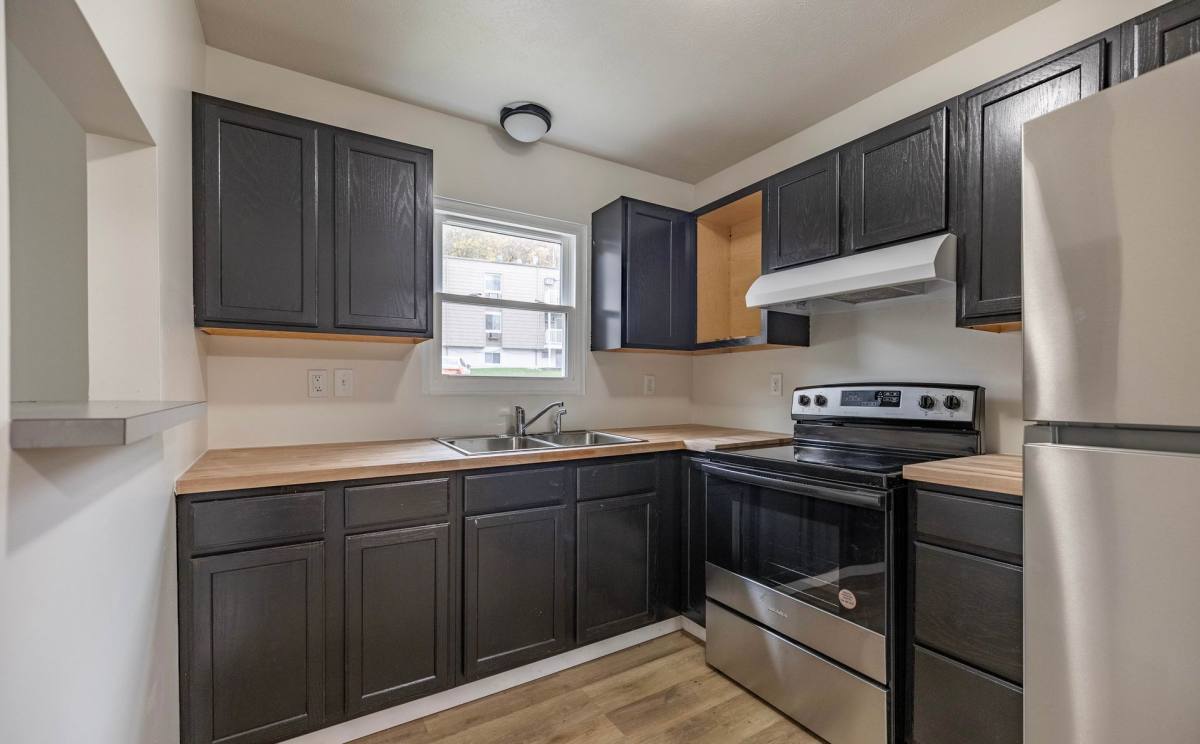 Apartment for rent at 106 108 109 111 Dewer St, Aurora, IN 47001