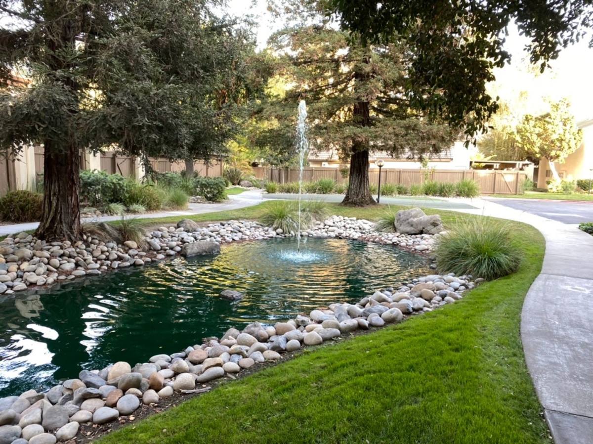 Condo for rent at 3701 Colonial Dr, Modesto, CA 95356