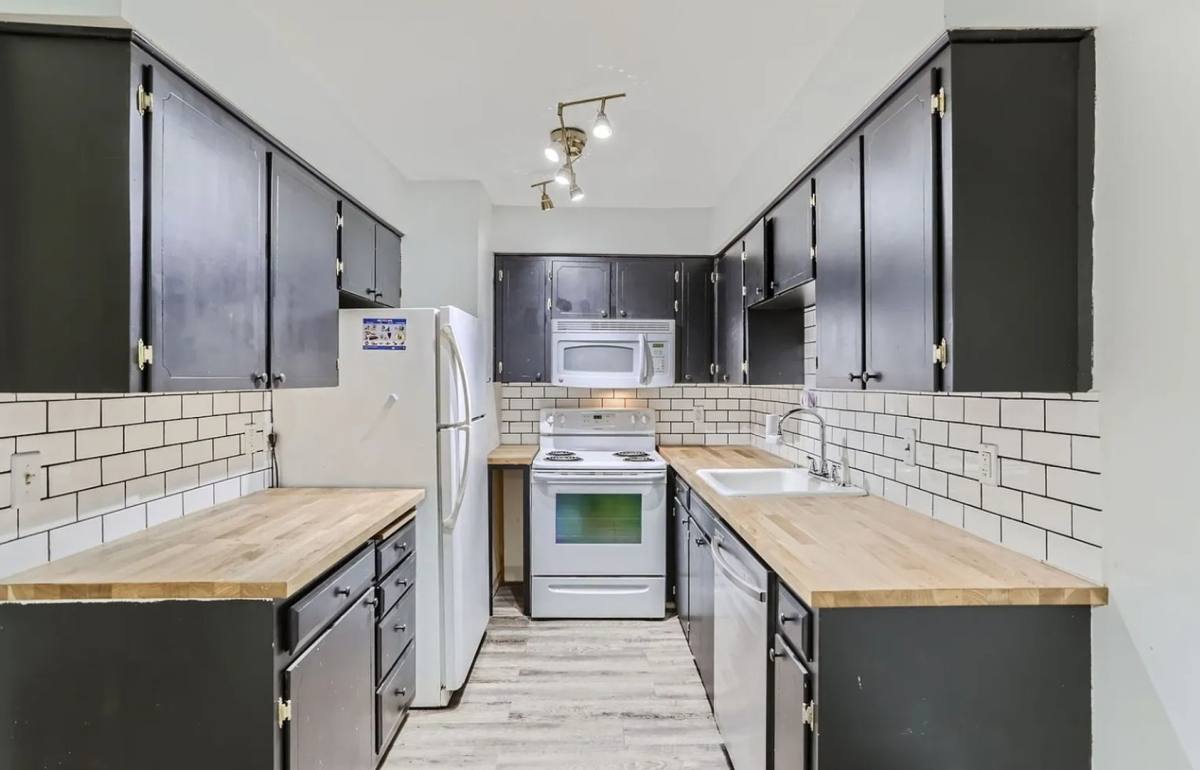 Condo for rent at 4480 SW 96th Ave, Beaverton, OR 97005