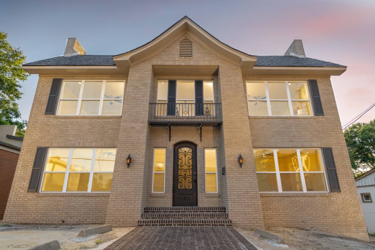 Apartment for rent at 321 S Bois D Arcade Ave, Tyler, TX 75702