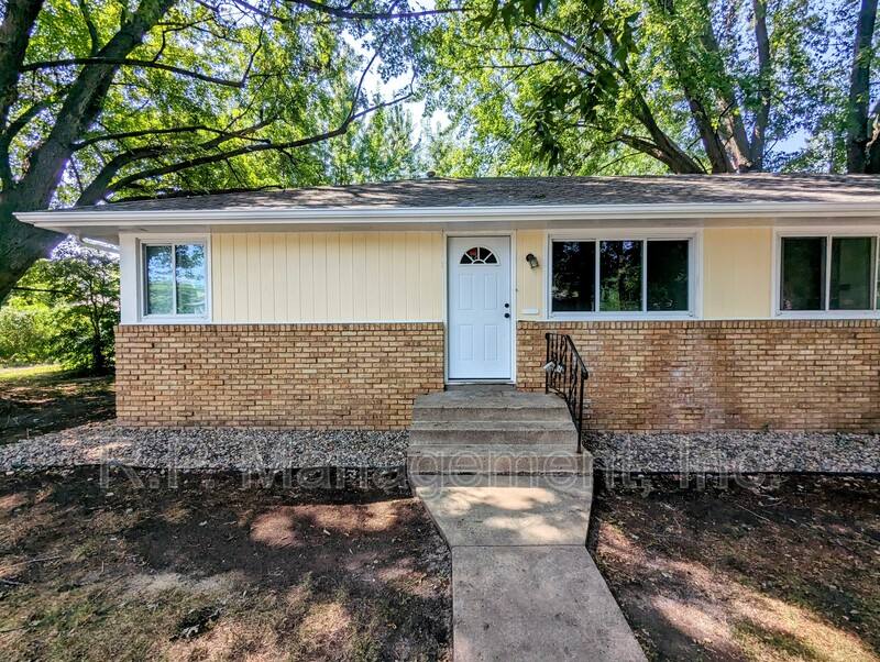 Apartment for rent at 2502 Talmage Ave SE, Minneapolis, MN 55414