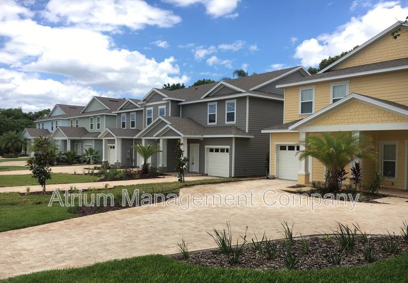 Townhouse for rent at 2449 E Pine St, Orlando, FL 32803
