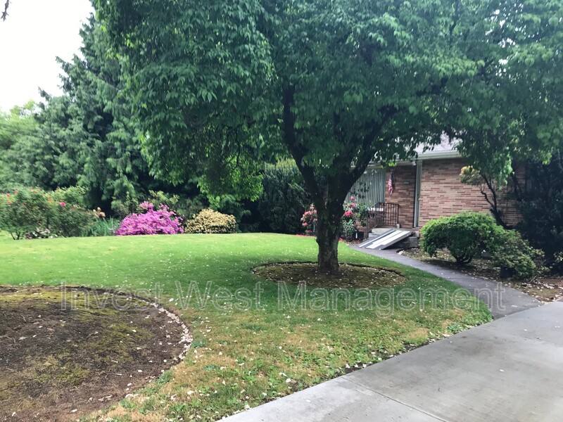 Apartment for rent at 4601 NW Washington #C, Vancouver, WA 98663