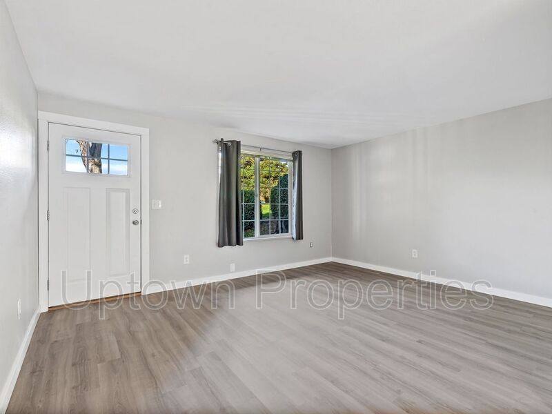 Apartment for rent at 6836 N Richmond Ave, Portland, OR 97203
