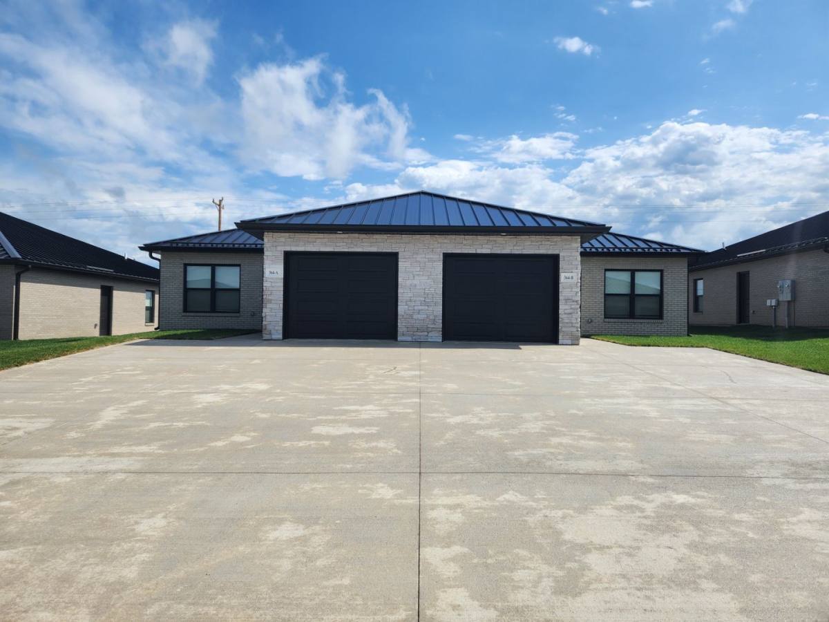 Apartment for rent at 370 SE 95 Rd, Warrensburg, MO 64093