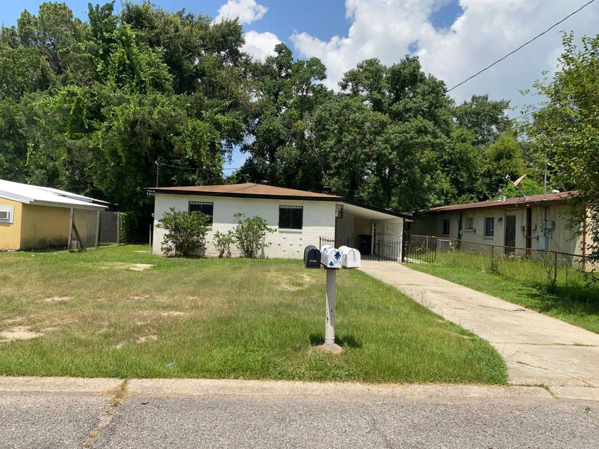 House for rent at 12355 Palmyra St, Baton Rouge, LA 70807