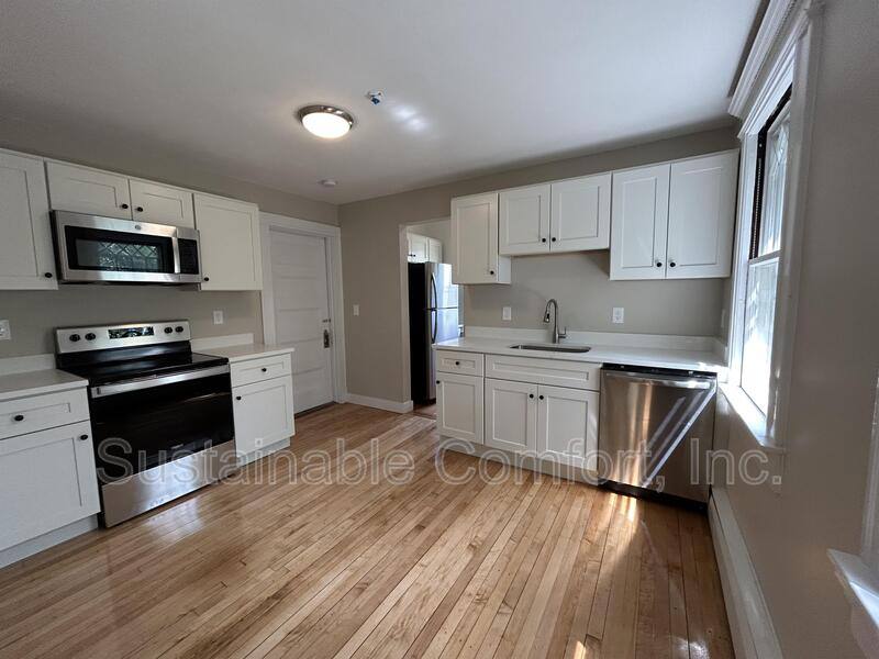 Apartment for rent at 16 Roxbury St #2, Worcester, MA 01609