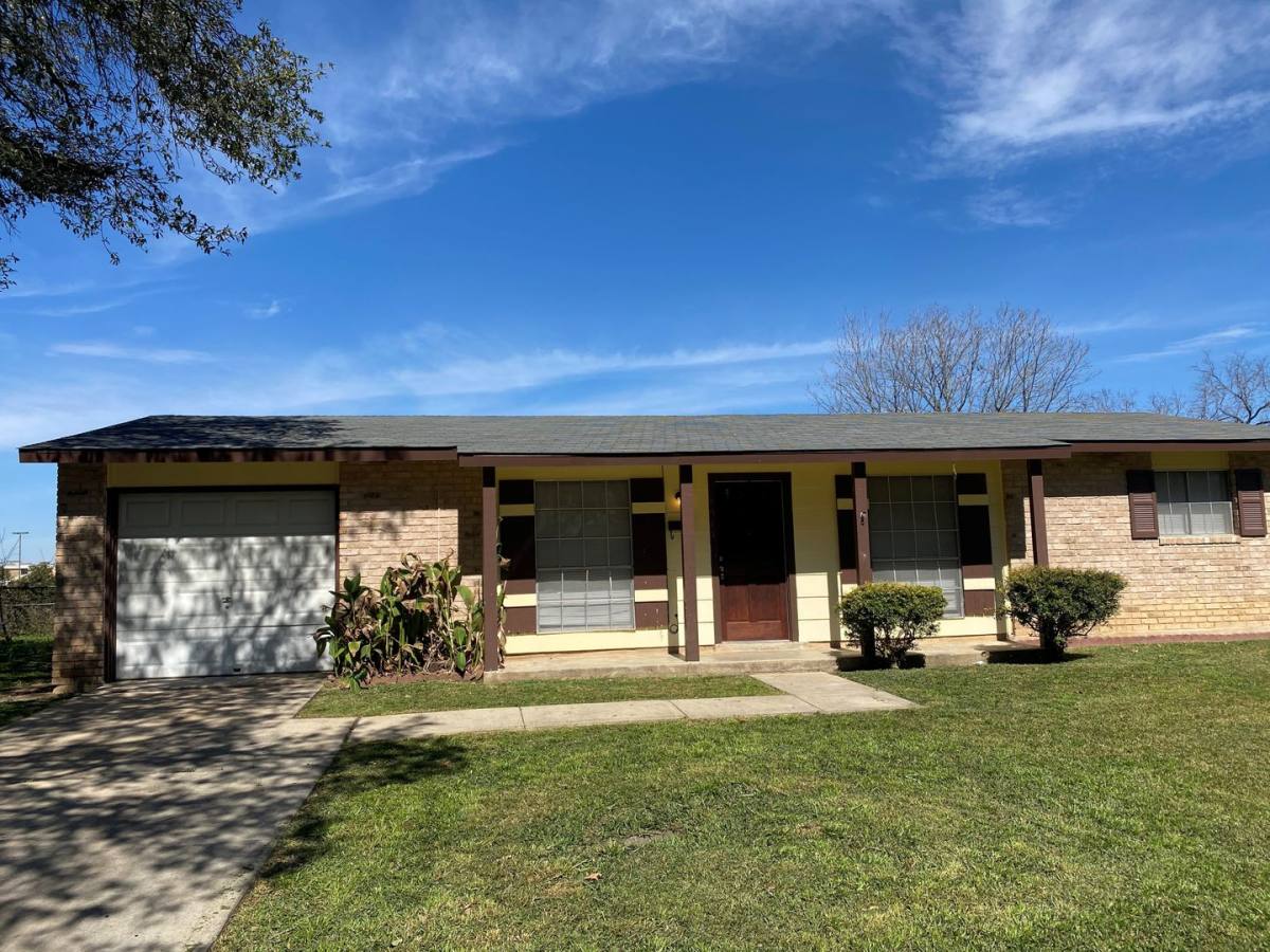 House for rent at 1045 Valley Forge, Schertz, TX 78154