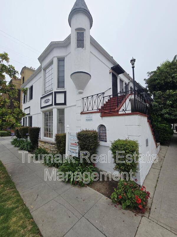 Apartment for rent at 408 E Harvard St #A, Glendale, CA 91205