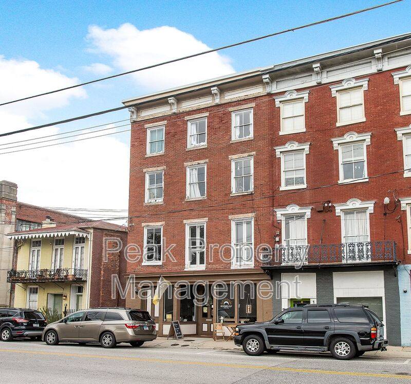 Apartment for rent at 105 W Bank St #B, Petersburg, VA 23803