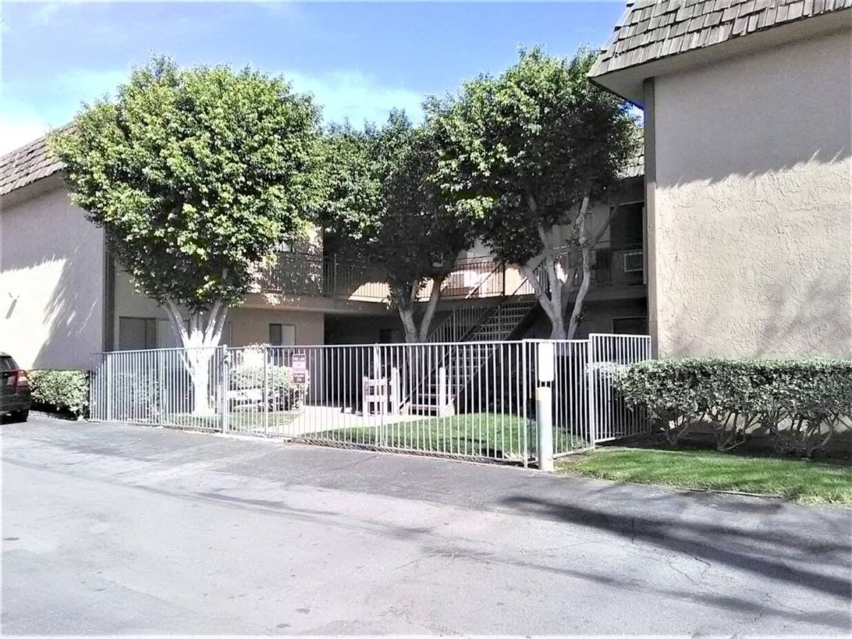 Apartment for rent at 16674 Arrow Blvd, Fontana, CA 92335