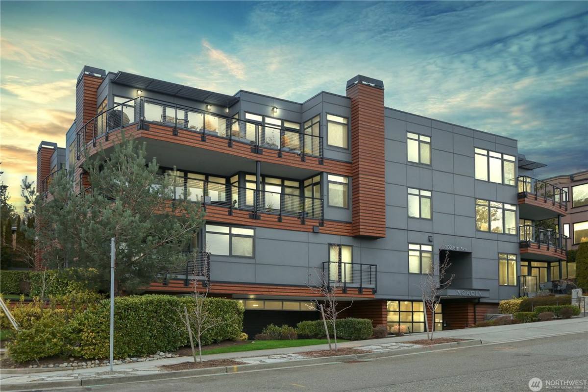 Condo for rent at 302 5th Ave, Kirkland, WA 98033