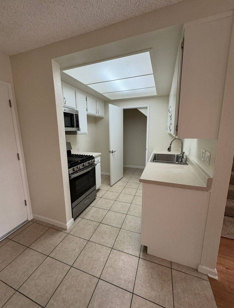 Apartment for rent at 416 The Terrace, Redlands, CA 92374