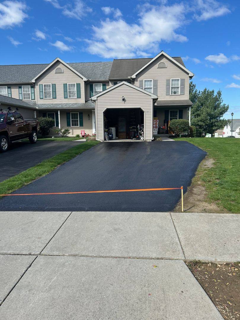 Townhouse for rent at 606 Wood Duck Dr, Manheim, PA 17545