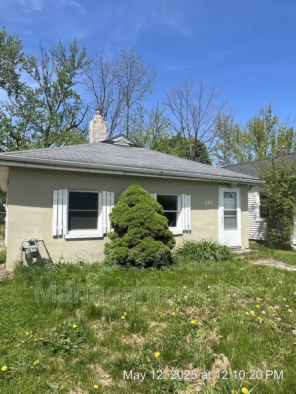 House for rent at 332 Hungerford St, Lansing, MI 48917
