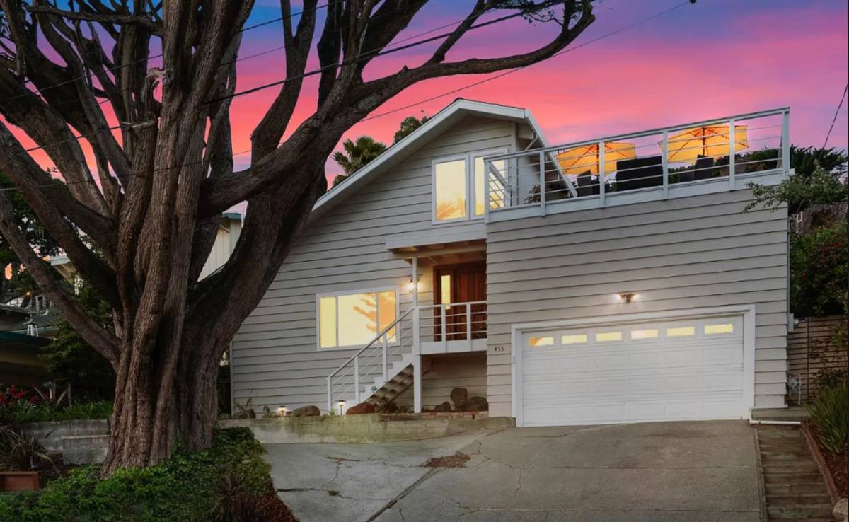 House for rent at 455 Monterey Dr, Aptos, CA 95003