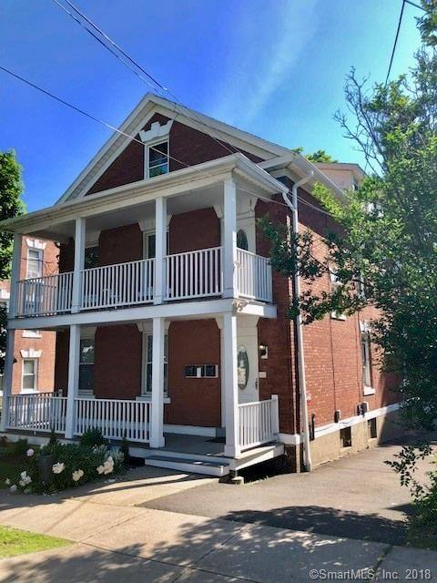 Apartment for rent at 526 High St, Middletown, CT 06457