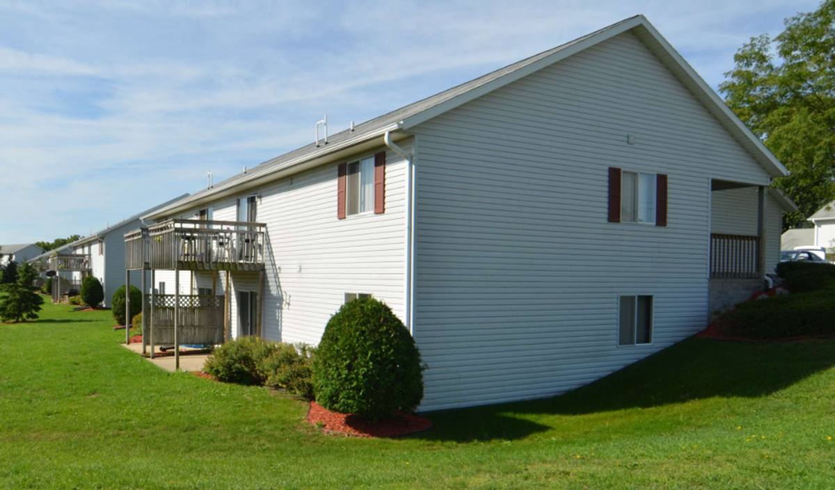 Apartment for rent at 207-215 Sunnyfield Court, Watertown, WI 53098