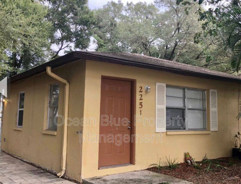 Apartment for rent at 2259 19th St, Sarasota, FL 34234