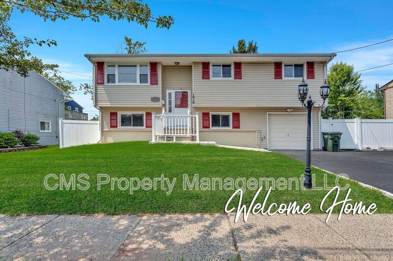 House for rent at 1010 Eva St, Piscataway, NJ 08854