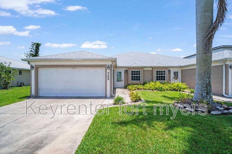 House for rent at 722 SW 35th St, Cape Coral, FL 33914