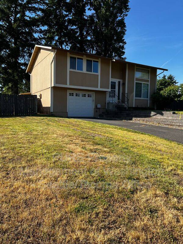 House for rent at 2103 25th Ave SE, Puyallup, WA 98374