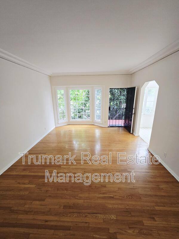 Apartment for rent at 410 E Harvard St #A, Glendale, CA 91205